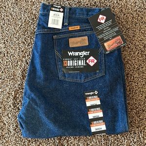 BRAND NEW WRANGLER 13 original fire resistant Jeans
